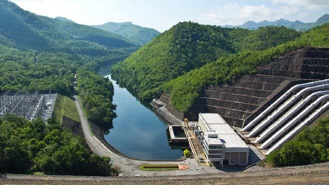 Hydroelectric plant and switchyard